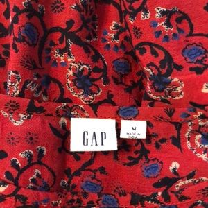 Gap top- New without tags